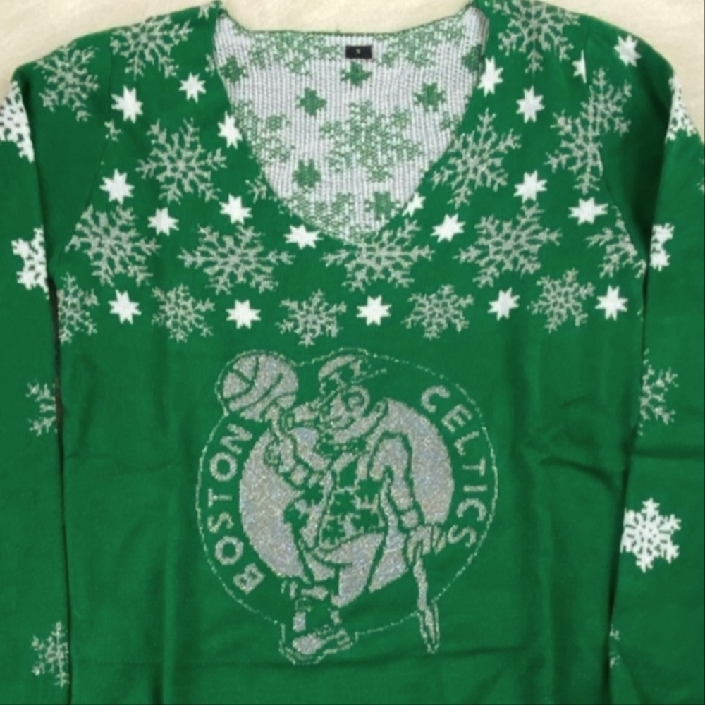 NBA Boston Celtics V-Neck Pullover Holiday Sweater Green Women's S